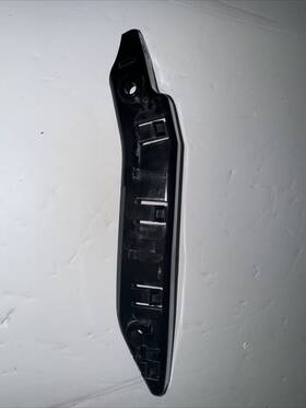 1493770-00-b Tesla 2020-2023 Model Y Front Lh Fender Bracket Support