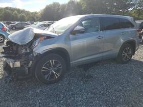 456504 Toyota Used Rear Bumper Assembly Fits 2018 Highlander Without Park Assist