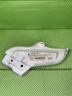 52102-35100 Toyota Genuine Oem Passenger Front Bumper Support Bracket Extension