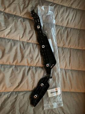 52156-0e100 Toyota 2020-2024 Highlander Left Rearbumper Cover Side Support