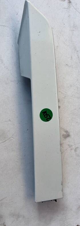 52502-04010 Toyota 2012-2015 Tacoma Front Bumper Filler Passenger Side Oem White