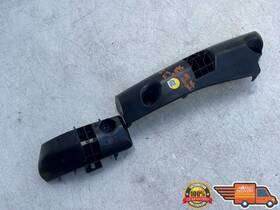 52562-35030 Toyota 2007-2014 Fj Cruiser Right Rear Bumper Bracket Retainer Oem