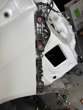 52576-47050 Toyota 2017-2021 Prius Prime 1.8 Hybrid Rear Left Bumper Bracket Oem