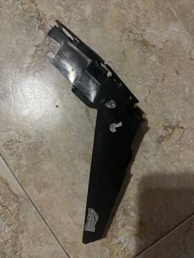 17a-807-184 Volkswagen 17a807184 Genuine Oem Jetta Front Right Guide Piece Profile