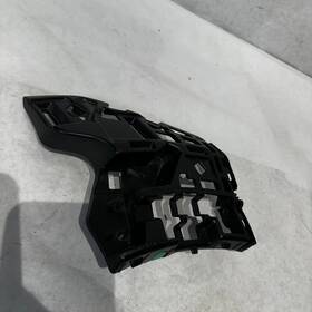 31353405 Volvo 2020 2021 2022 Xc90 Front Left Driver Bumper Bracket Retainer Oem