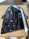 Oem New 2017-2022 Cadillac XT5 Front Fog Lamp Bezel Passenger Side 85126125. Fixed Price $145.00.
