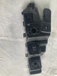 Bracket Left Driver Side For Kia Cadenza 2014-2016 Oem 86513-3R000. Fixed Price $35.00.