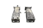 06-11 Mercedes CLS550 W219 Front Left & Right Bumper Reinforcement Bracket Oem. Fixed Price $112.00.