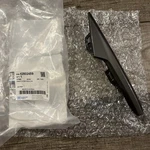 Genuine Gm Insert 42802459. Fixed Price $14.99.